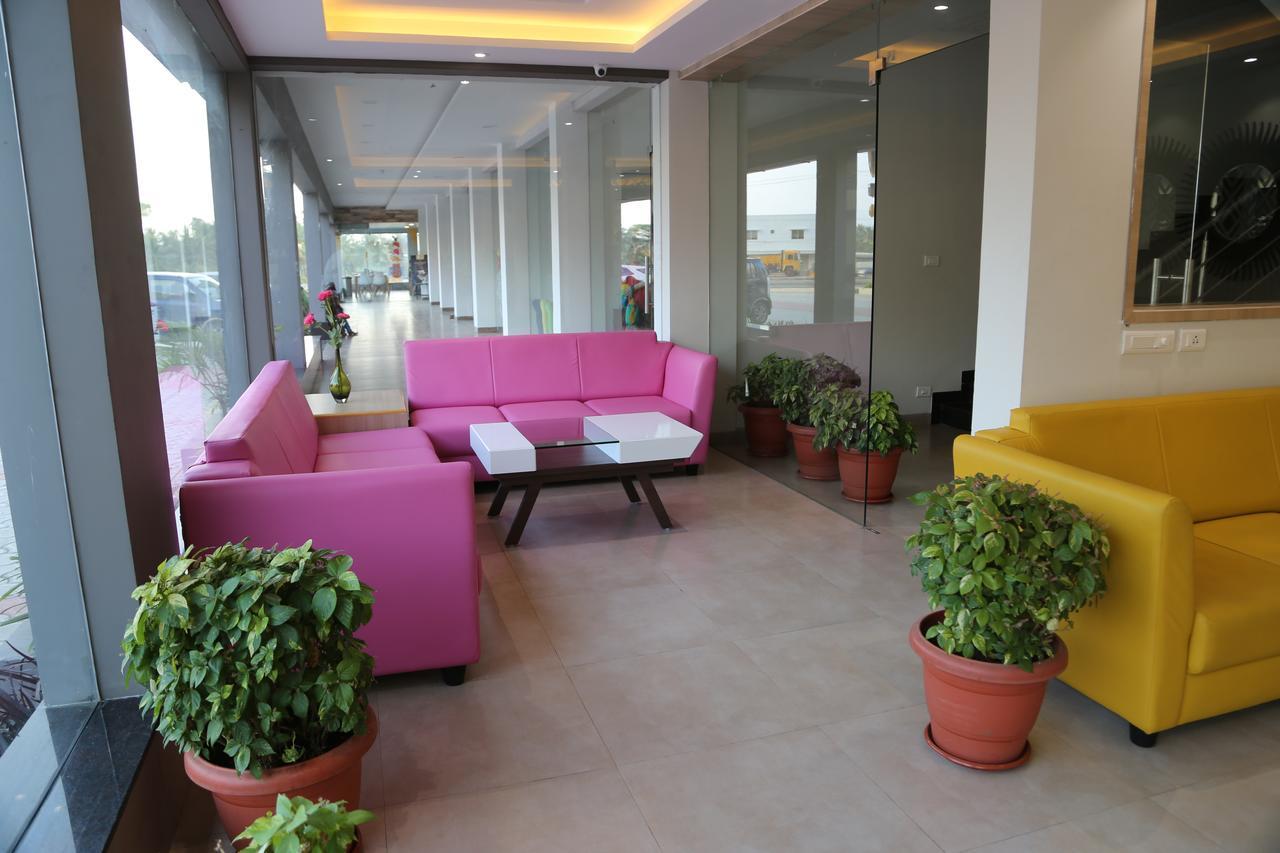 The Palm Residency- Ariyanoor Hotell Salem Exteriör bild